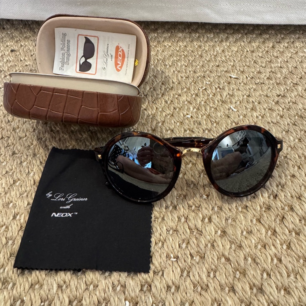 Neox new in case Tortoise Shell Sunglasses. Foldable